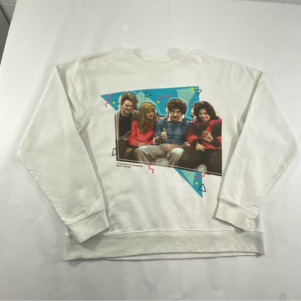 FRIENDS TV Show Season 5 / Episode 8 White Graphic Sweatshirt Size Small